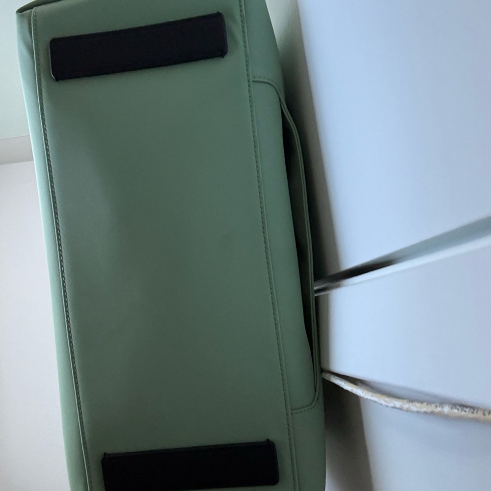 Away Everywhere Bag - NEW - Picture 11 of 15